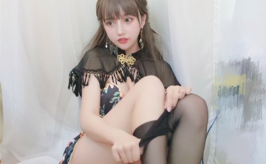 过期米线线喵 披肩小洋装 [17P-32M]