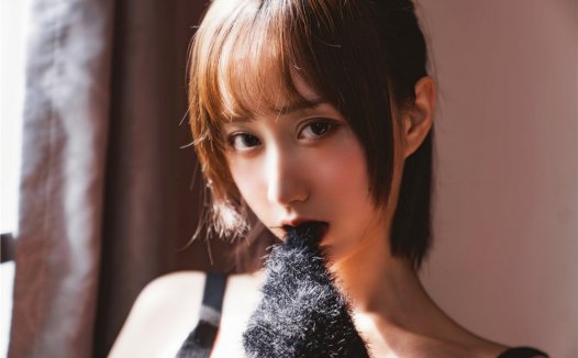 木绵绵OwO 黑丝私房2套[83P-1.57GB]