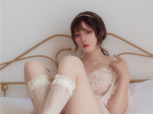 Natsuko夏夏子 雏菊 [43P-326MB]