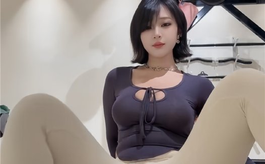 鹅鹅 健身房的剧情演绎 [18P9V-48MB]